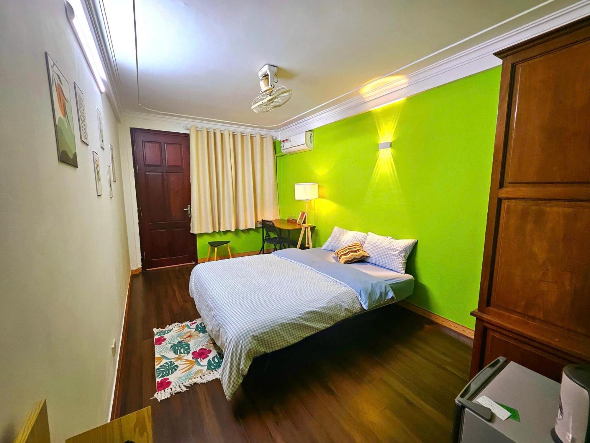Rainbow Homestay - No 8 Alley 18B Tong Dan Hanoi Exterior photo